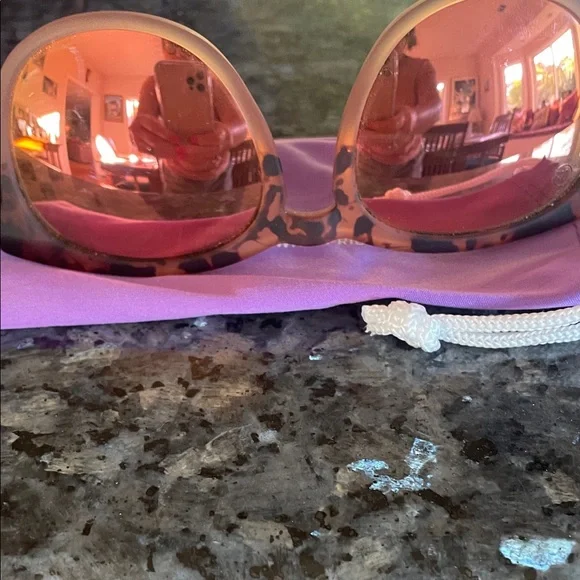 Blenders Heart Rush Eyewear Polarized Sun Glasses - Picture 7 of 11